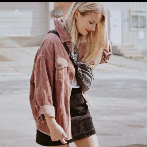 RELISTED Oversized pink button up corduroy jacket - Picture 2 of 7